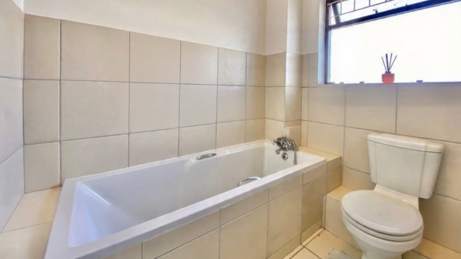 1 Bedroom Property for Sale in Gardens Western Cape